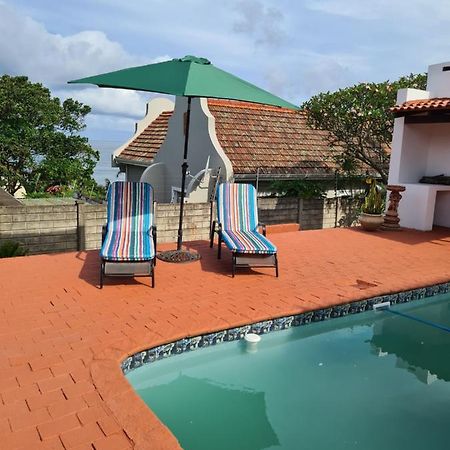 Hotel Indaba Manor On 413 Owen Ellis Dr Port Edward Exterior foto