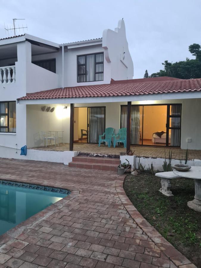 Hotel Indaba Manor On 413 Owen Ellis Dr Port Edward Exterior foto